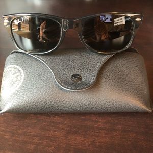 Ray Ban Wayfarer Sunglasses